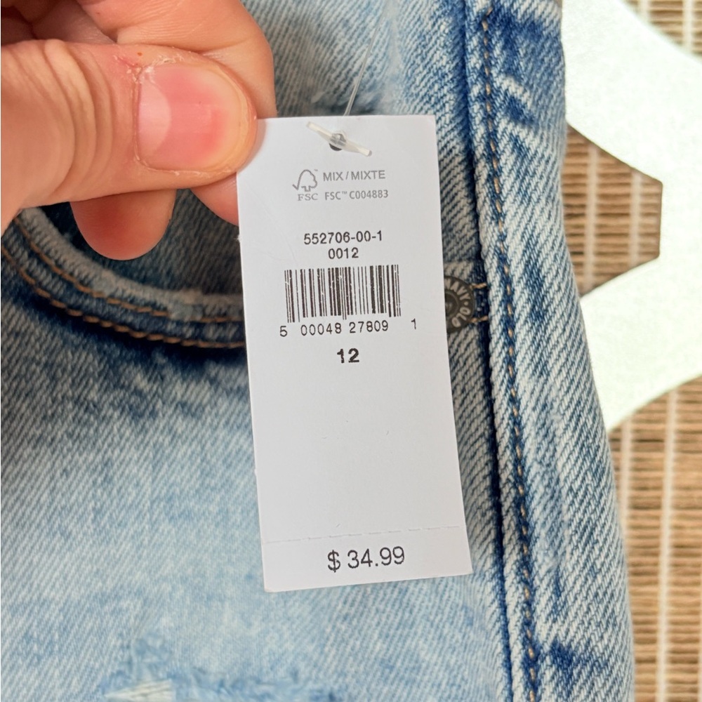 NWT Old Navy Blue Jean Shorts Distressed High-Waisted - Picture 4 of 11